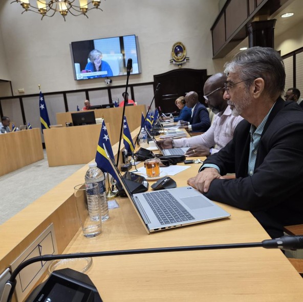 PAR Leader Accuses Finance Minister Cooper of Undermining Parliamentary Oversight