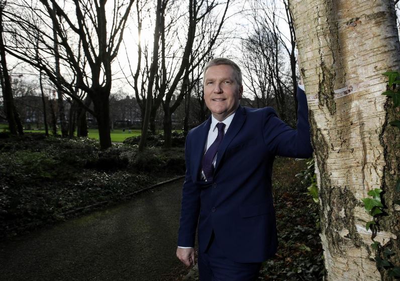 No return of bank bonuses, favorite for Irish finance minister says