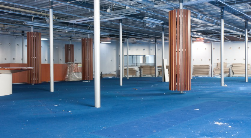 NL: Record 76,000 businesses quit in first half of this year