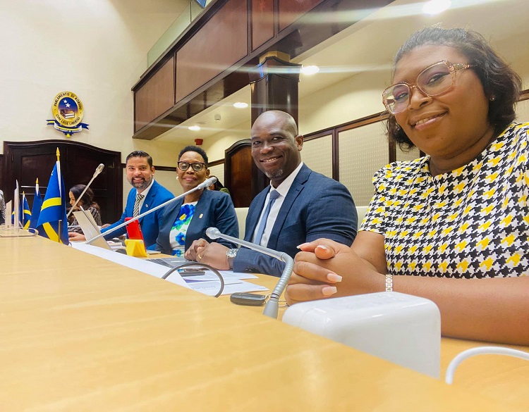 Pisas Cabinet seeks Parliament's aid to address Curaçao's challenges