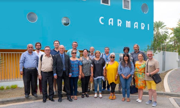 Latin-American Parliament visits the CARMABI research station