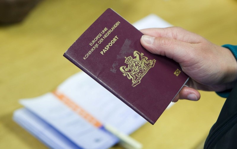 Netherlands must open up dual nationality possibilities, says D66 & left-wing coalition