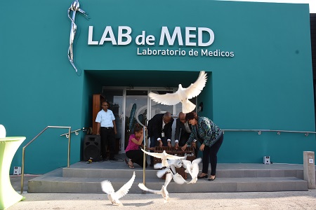 Minister of Health Suzanne Camelia-Römer opens Jubilee Year of LabdeMed