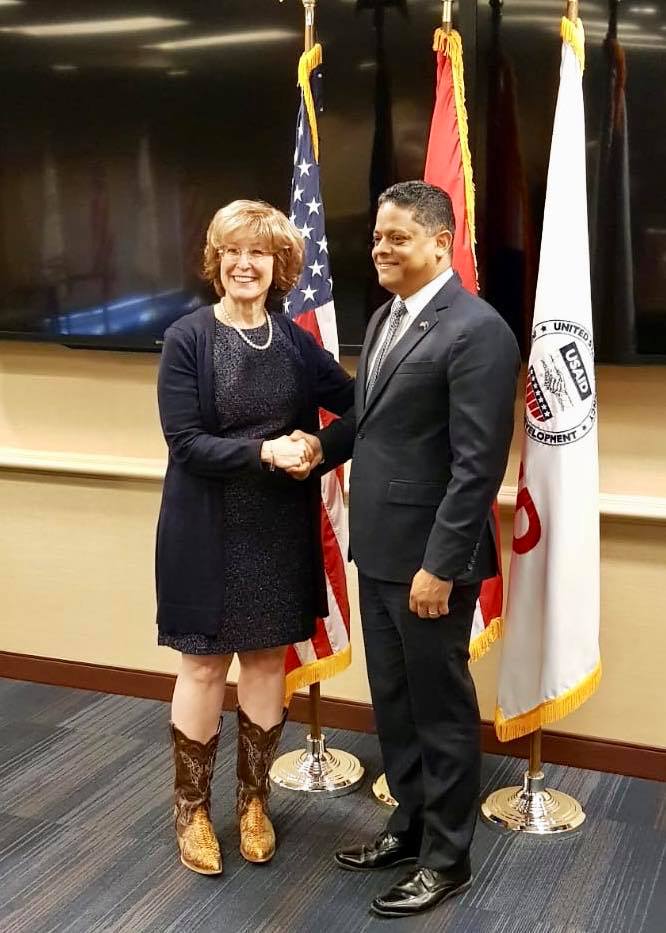 Prime Minister visits with US AID deputy administrator