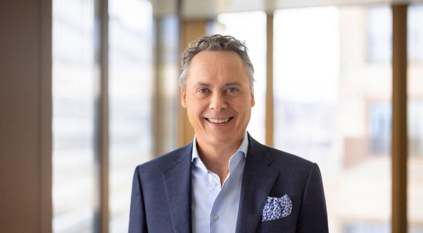 Ralph Hamers stepping down as CEO of Swiss bank UBS