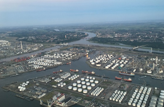 Dutch agree to subsidize Rotterdam carbon capture project with €2bn