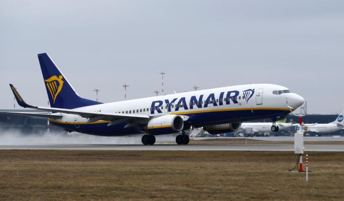 Ryanair fails to stop UK pilots' strike but wins case in Ireland