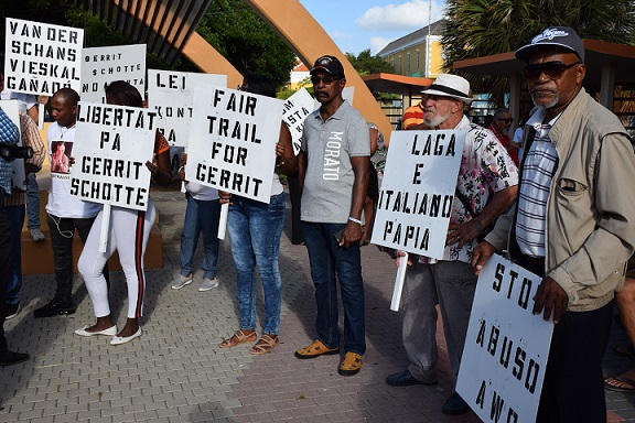 Schotte wants to continue working as MP from his prison cell