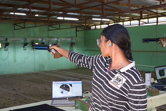 Tension and Team Spirit at Asiento Shooting Range: Mikayla and Philip Take Gold