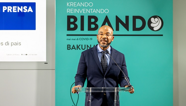 Curaçao illegally extends gambling licenses