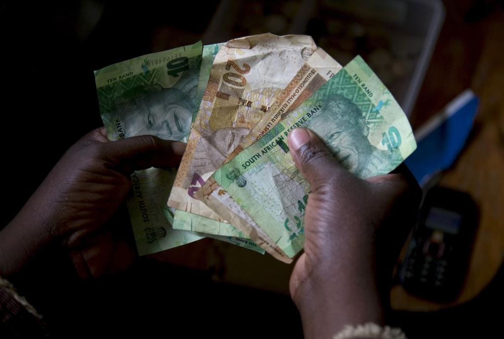 South African tribunal says it can't charge foreign banks in rand-rigging case