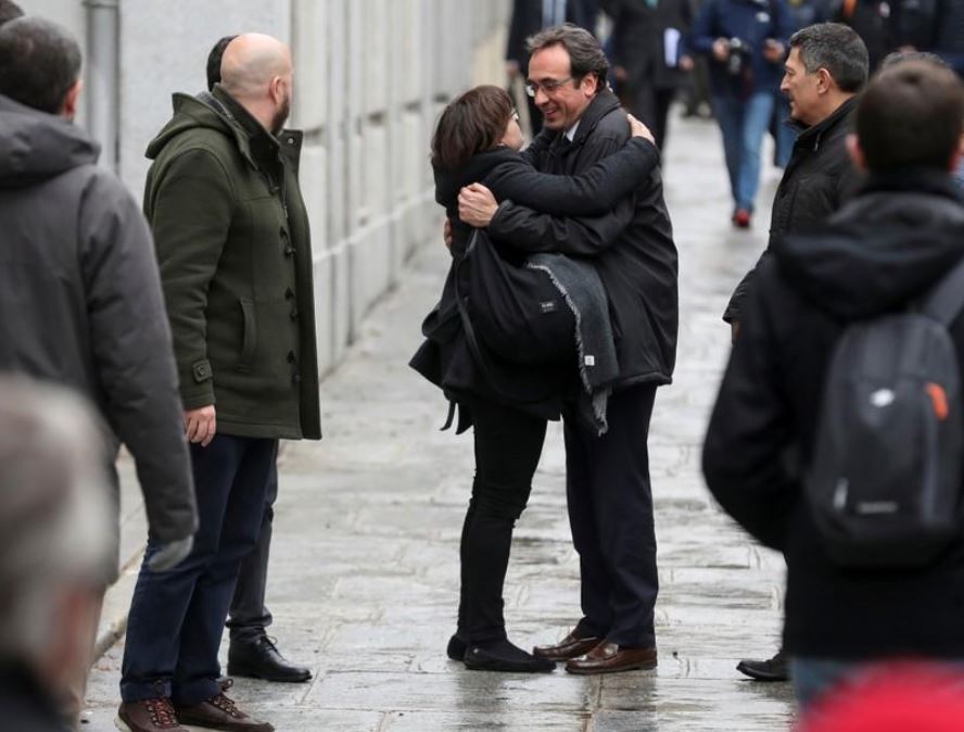 Spanish court says jailed Catalan separatists can be sworn in to parliament