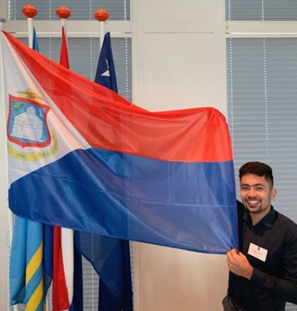 Can a foundation represent the people of St. Maarten in Court to obtain their decolonization?