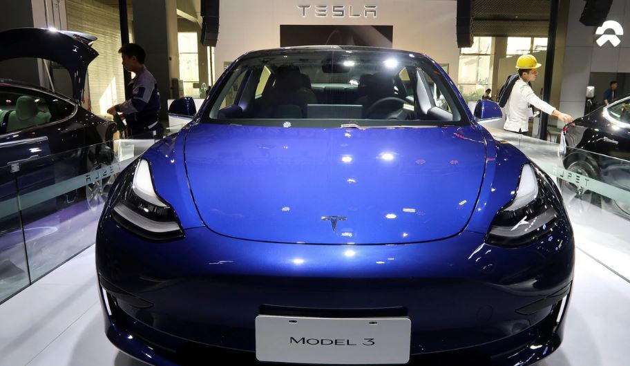 Tesla Set to Begin Deliveries of China-Made Model 3 Cars on December 30