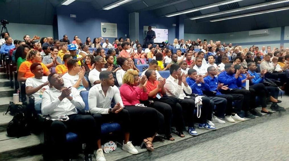 MEO Student Team Wins Prestigious Sustainability Award in Curaçao