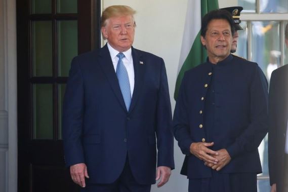 Trump says U.S. working with Pakistan to find way out of Afghan war