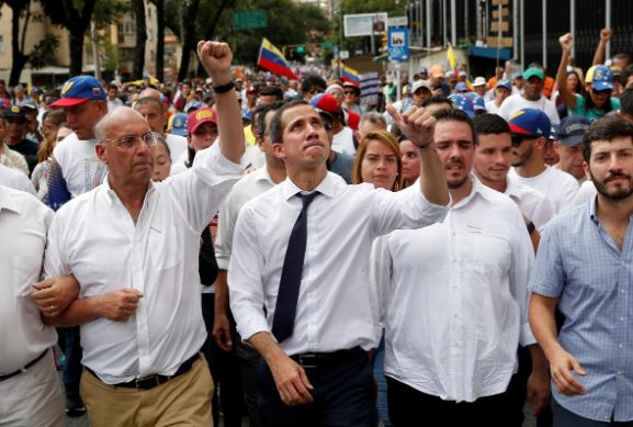 On Venezuelan independence day, Maduro calls for dialogue as Guaido slams 'dictatorship'