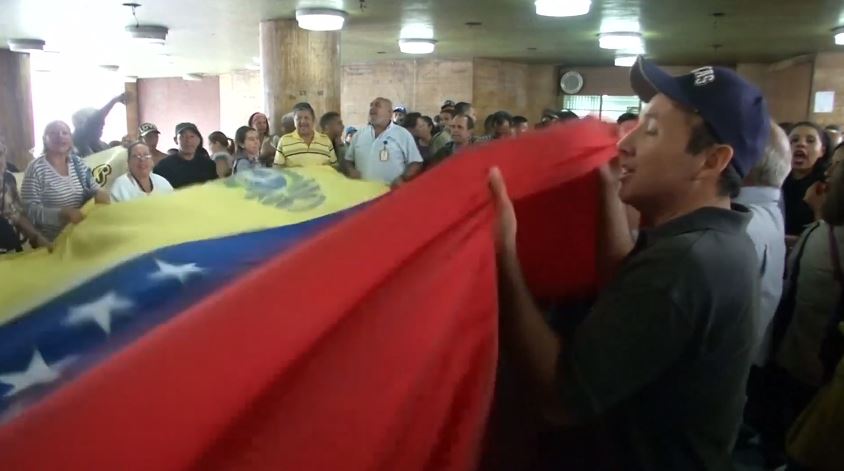 Venezuela inflation falls below 1 million percent in May for first time since 2018: congress