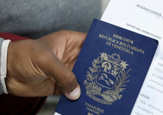 Ecuador to tighten controls on Venezuelan immigrants after murder