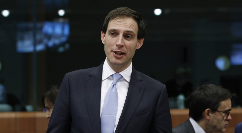 Hoekstra tries for EU job, but his ministry was slow on Russia sanctions