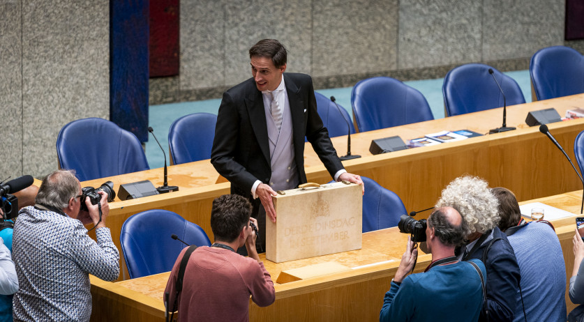 Determining the sea border with the Dominican Republic does not interest Dutch Parliament